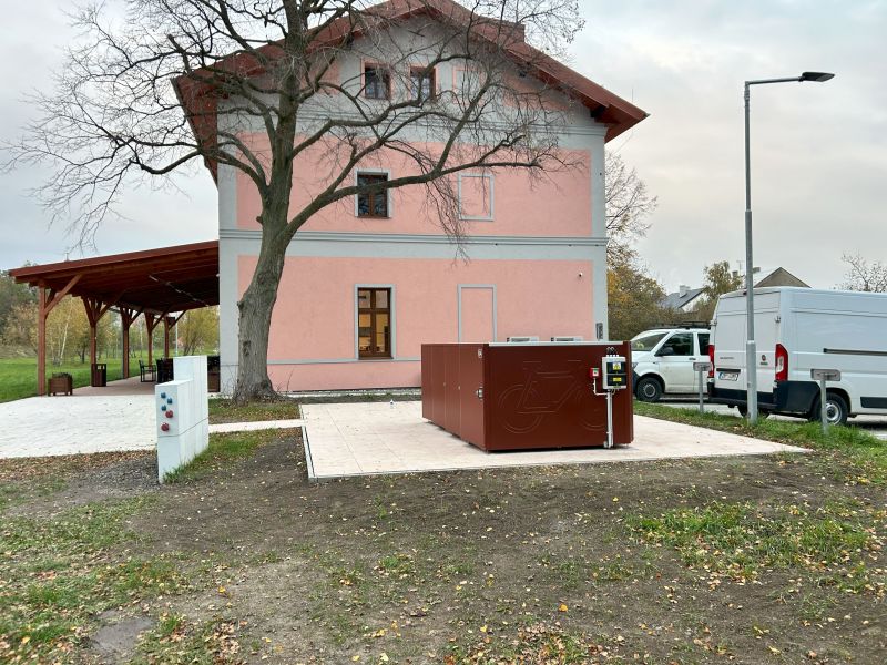 Bike Box - Horní Jiřetín, Hotel Nádraží